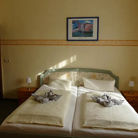 Hotel Deutsches Haus *